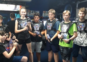 14-06-2019-skolni-vylet-8-a-a-8-b-mercuria-laser-game-praha_2.jpg