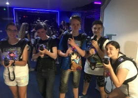 14-06-2019-skolni-vylet-8-a-a-8-b-mercuria-laser-game-praha_10.jpg