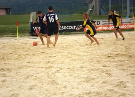 mcr-beachsoccer_3.jpg