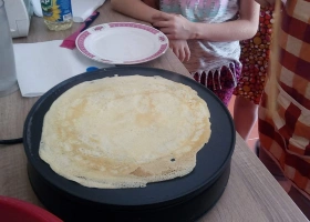 16-06-2018-krouzek-vareni-s-hostem-palacinky-a-donuty_6.jpg